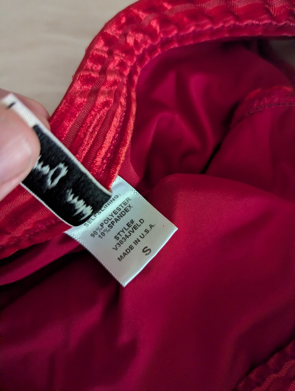 Dippinโ Daisyโs Red Ribbed Velvet High-Waisted Bikini Set โ Size Small - Picture 6 of 7
